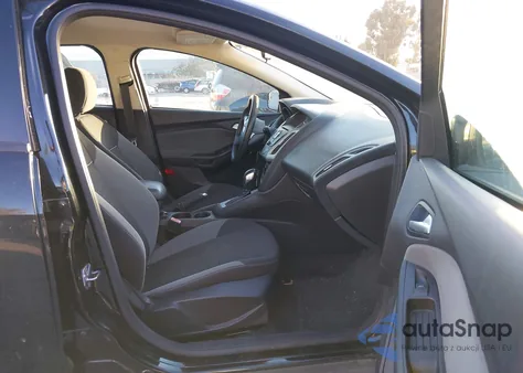 2013 Ford Focus Se z USA, uszkodzony, nr VIN 1FADP3K28DL313904